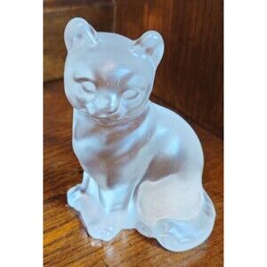 Vintage Signed Fenton Frosted Glass Sitting Cat Figurine Paper Weight 4"